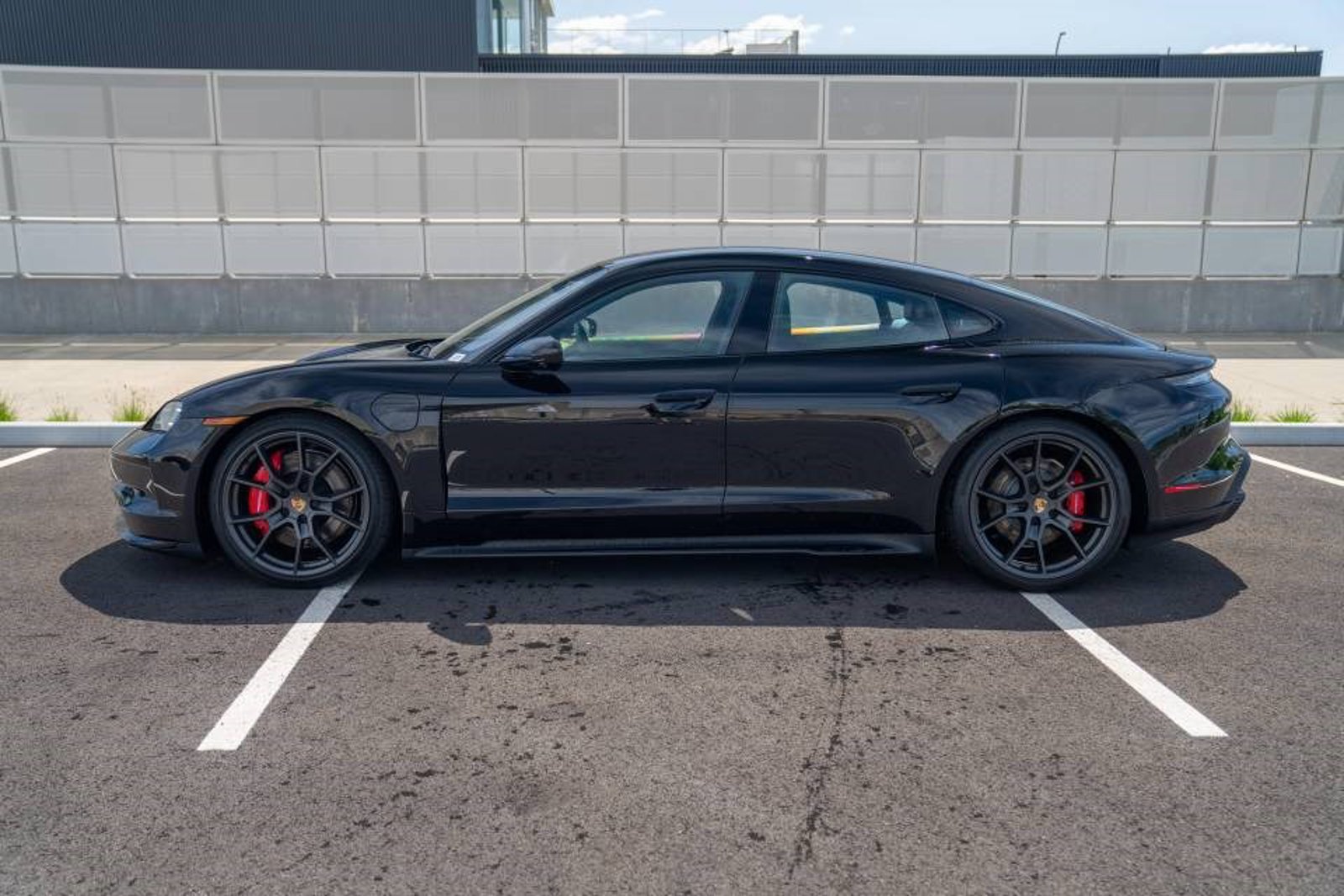 New 2026 Porsche Taycan GTS AWD/4WD image 2