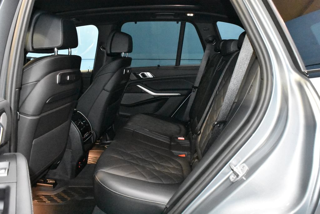 Certified 2025 BMW X5 M60i AWD/4WD image 21