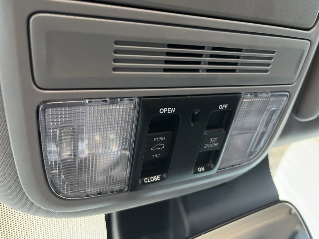 Used 2022 Honda Pilot Special Edition image 18