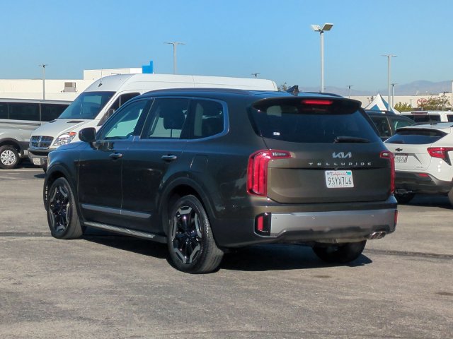 Used 2025 Kia Telluride S FWD image 6