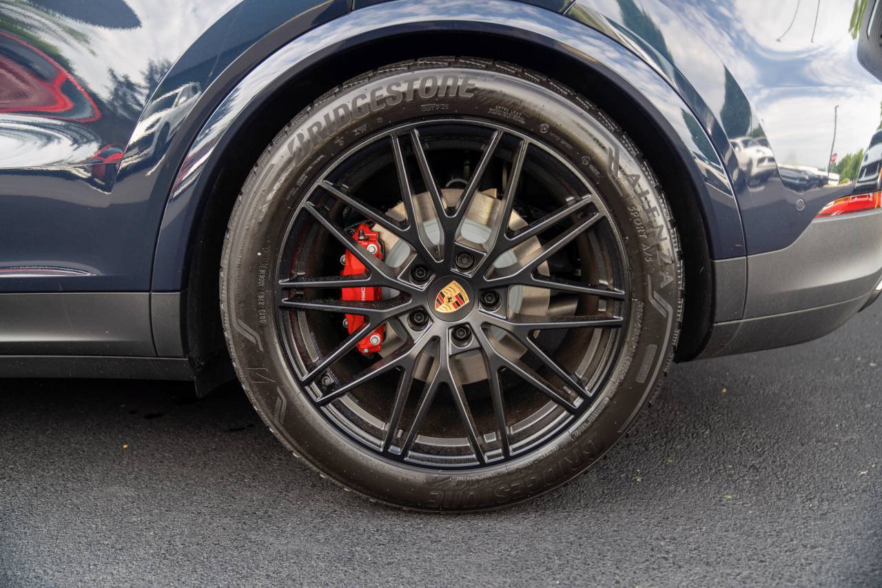 New 2026 Porsche Cayenne S AWD/4WD image 7