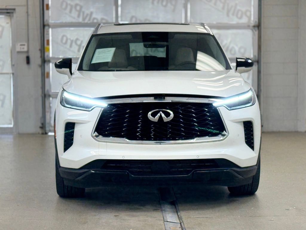 Used 2025 INFINITI QX60 Luxe AWD/4WD image 2