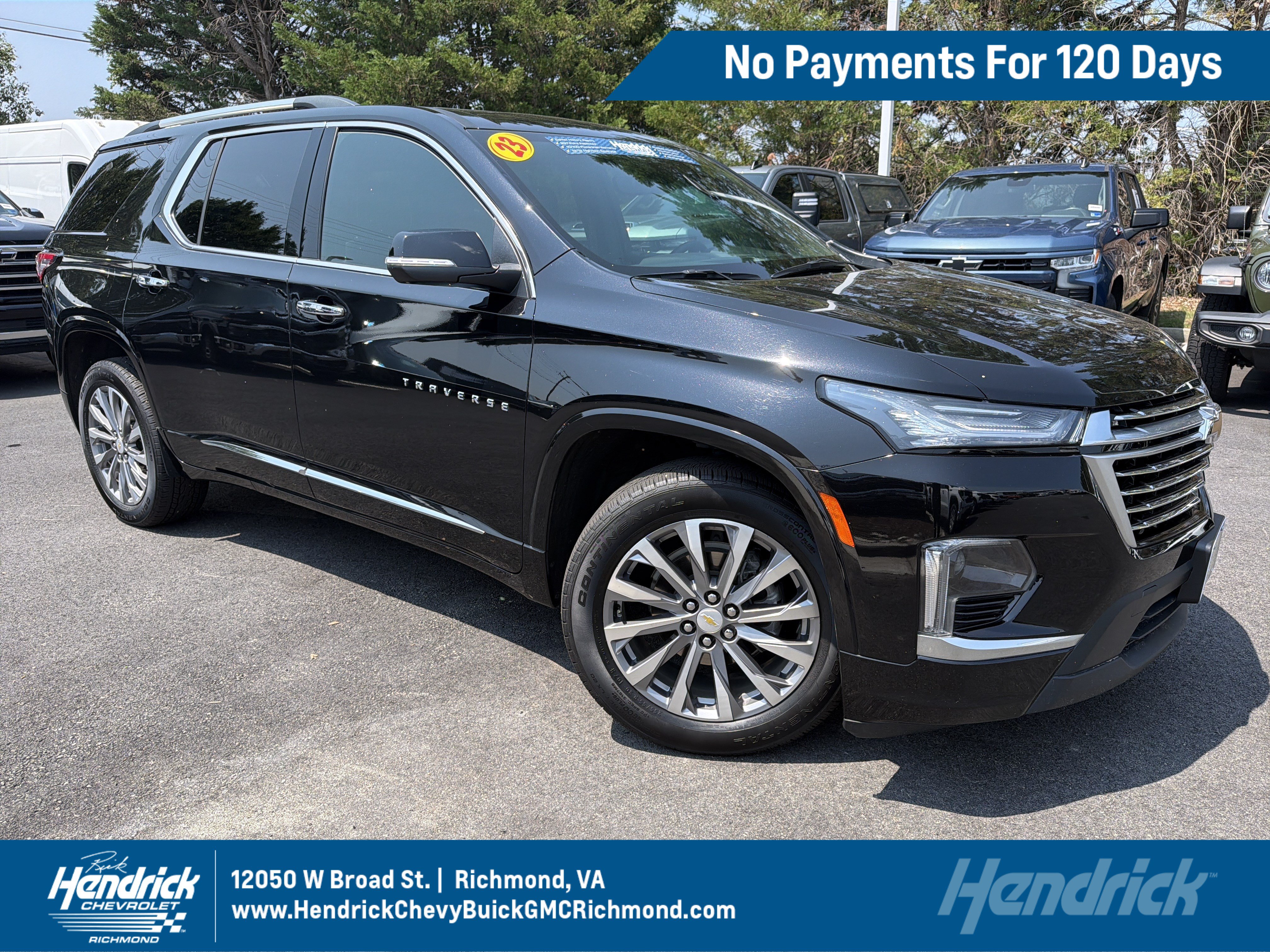 Used 2023 Chevrolet Traverse Premier AWD/4WD image 1