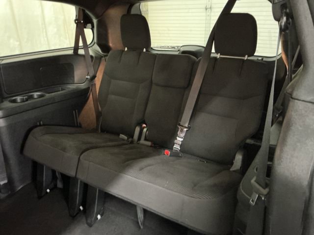 Used 2020 Dodge Grand Caravan SE FWD image 36