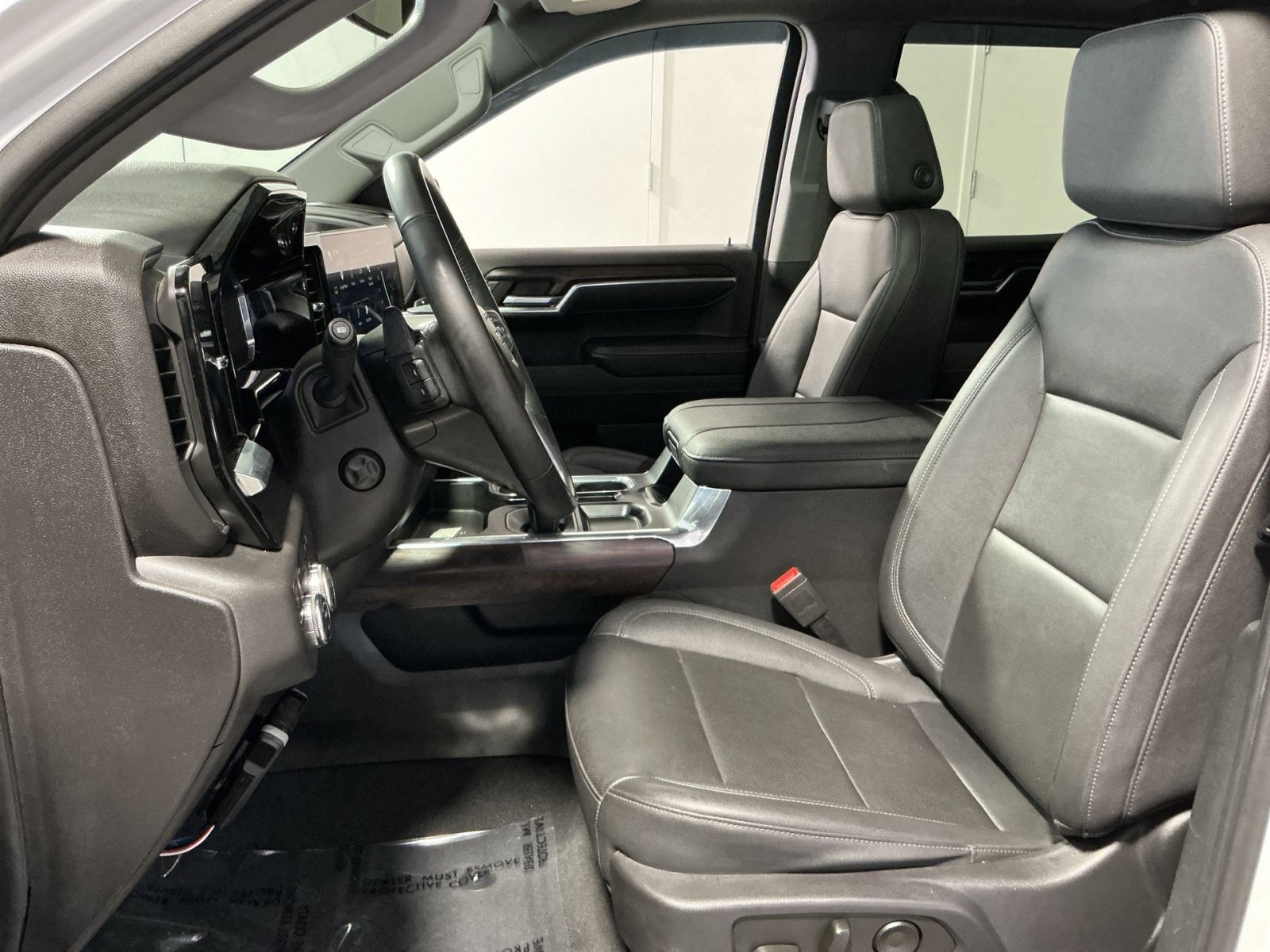 Used 2023 GMC Sierra 1500 SLT w/ SLT Premium Package AWD/4WD image 14