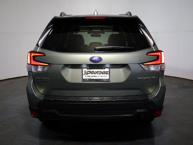 Used 2020 Subaru Forester Premium AWD/4WD image 10