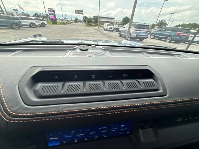 Used 2024 Ford Bronco Badlands AWD/4WD image 29