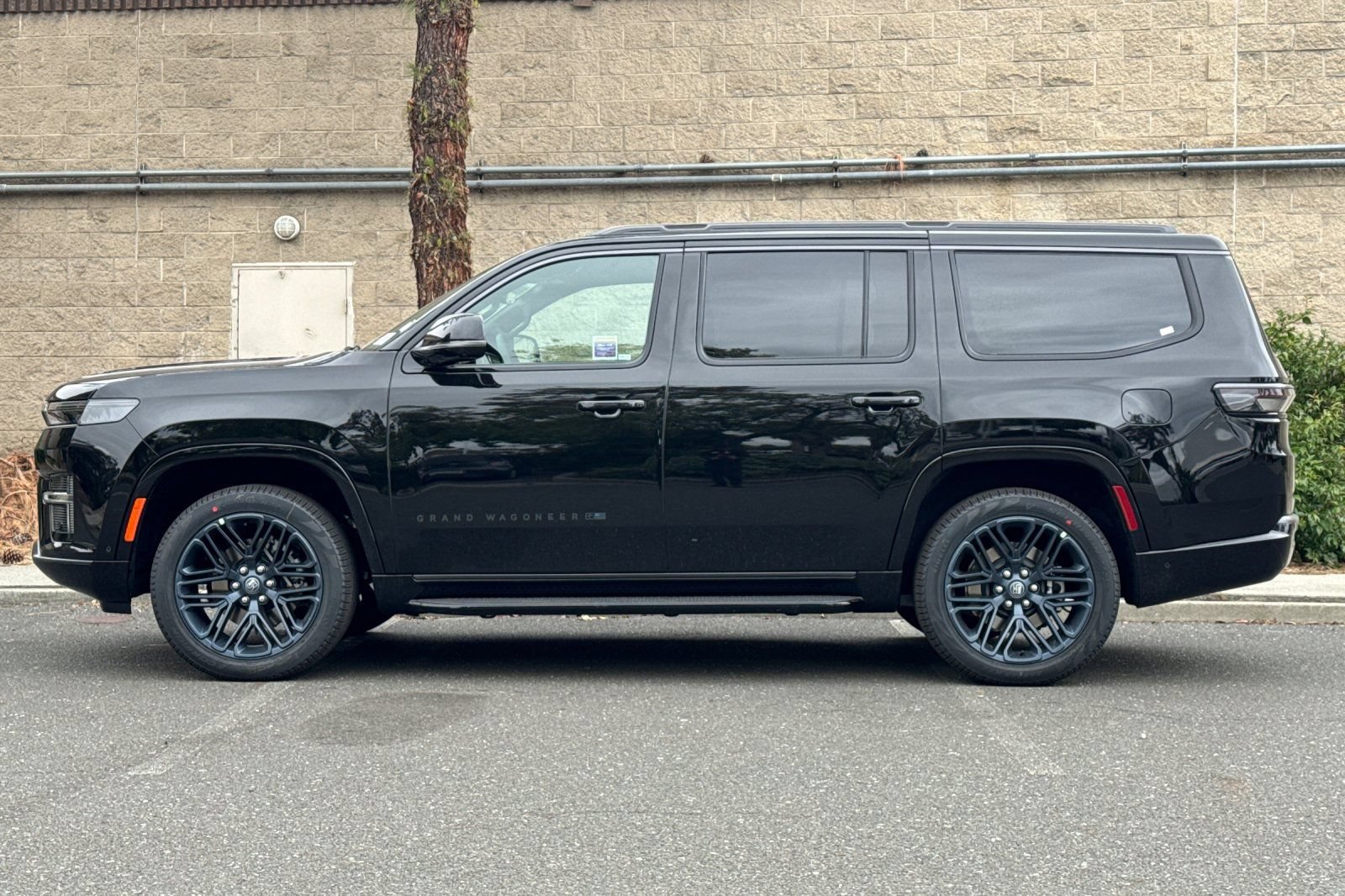 New 2026 Jeep Grand Wagoneer 4WD image 6