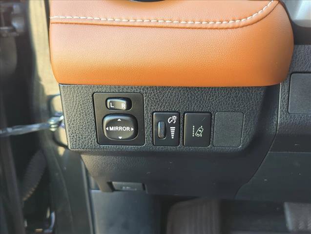 Certified 2018 Toyota RAV4 Limited w/ Advanced Technology Package image 13