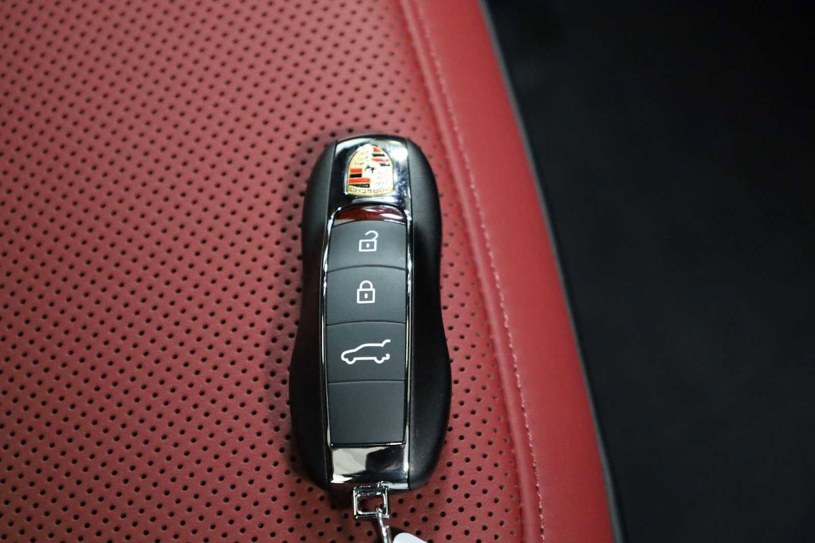 New 2026 Porsche Macan image 42