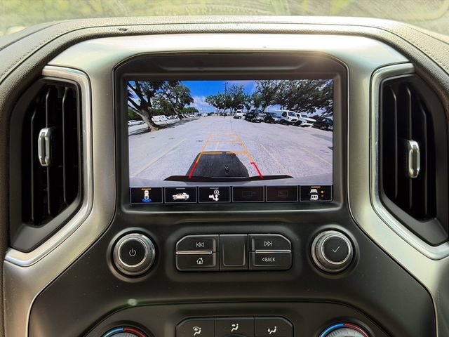 Used 2022 Chevrolet Silverado 2500 LTZ w/ LTZ Convenience Package AWD/4WD image 15