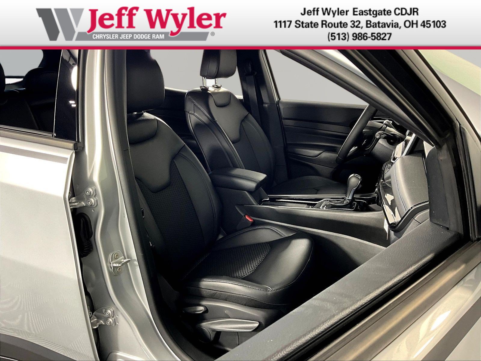 New 2026 Jeep Compass Latitude AWD/4WD image 18