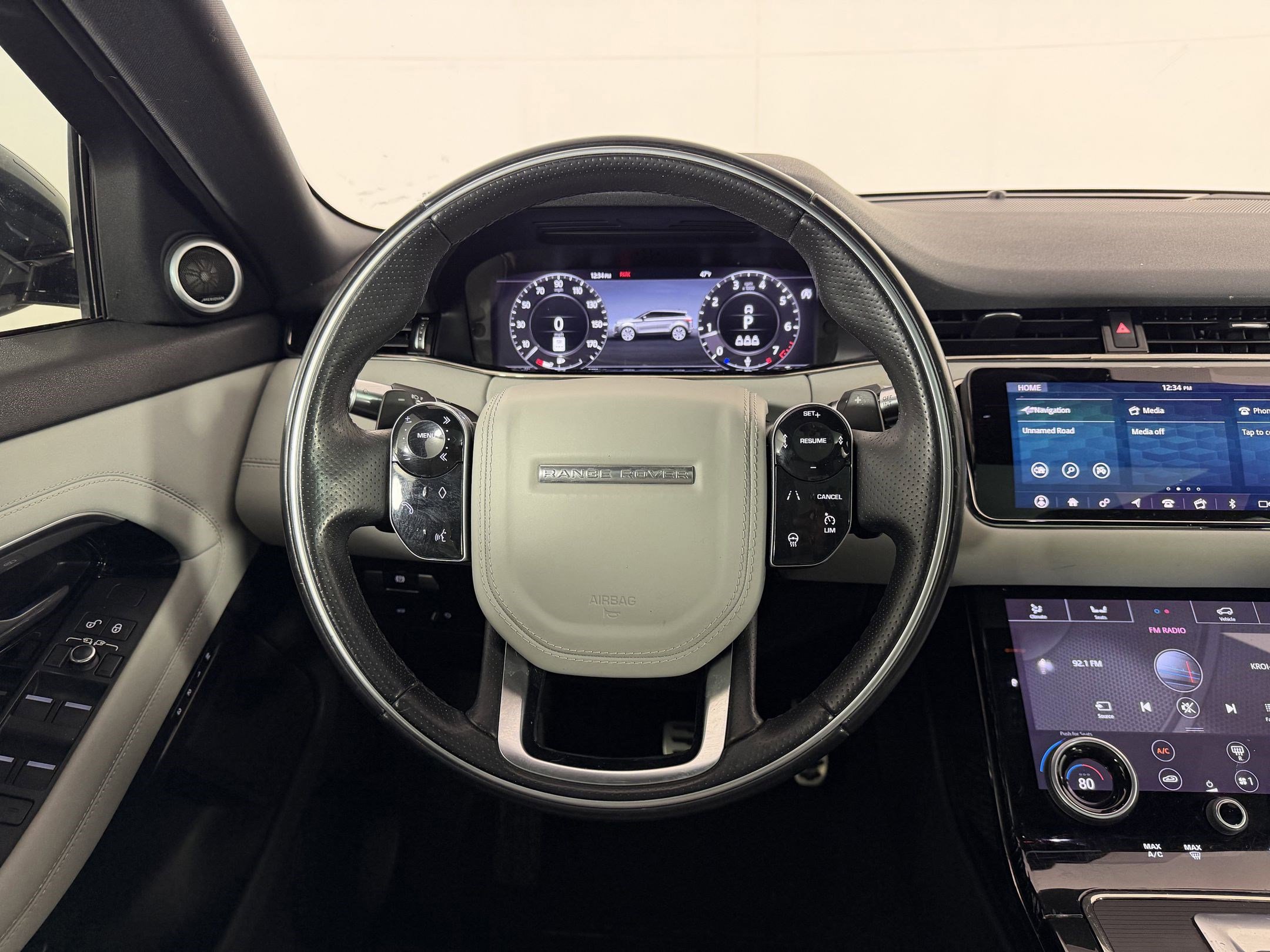 Used 2020 Land Rover Range Rover Evoque First Edition image 23