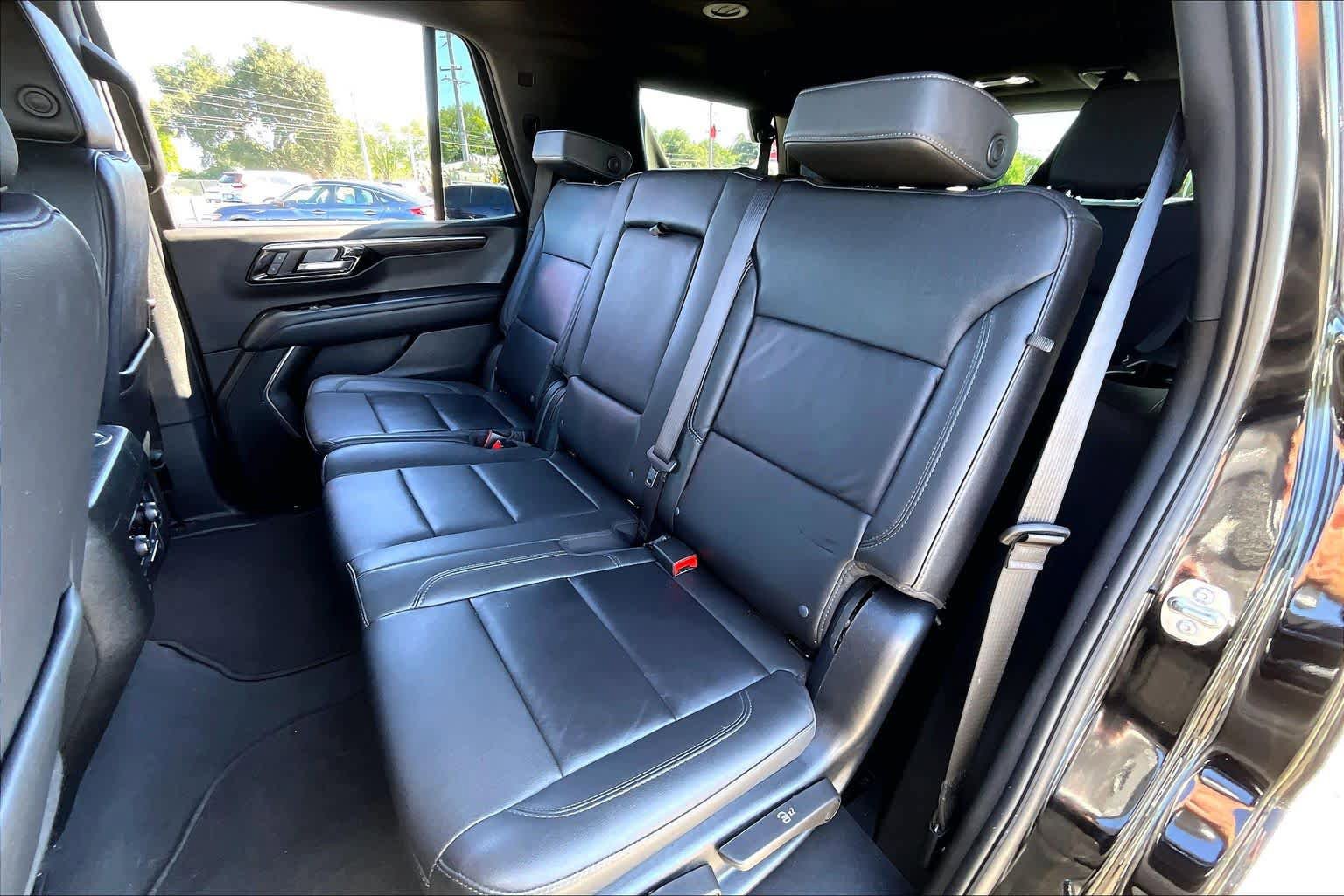 Used 2025 Chevrolet Tahoe LT AWD/4WD image 20