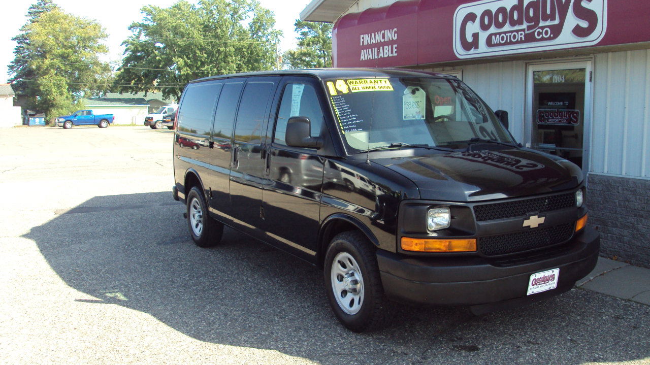 Used 2014 Chevrolet Express 1500 AWD image 2
