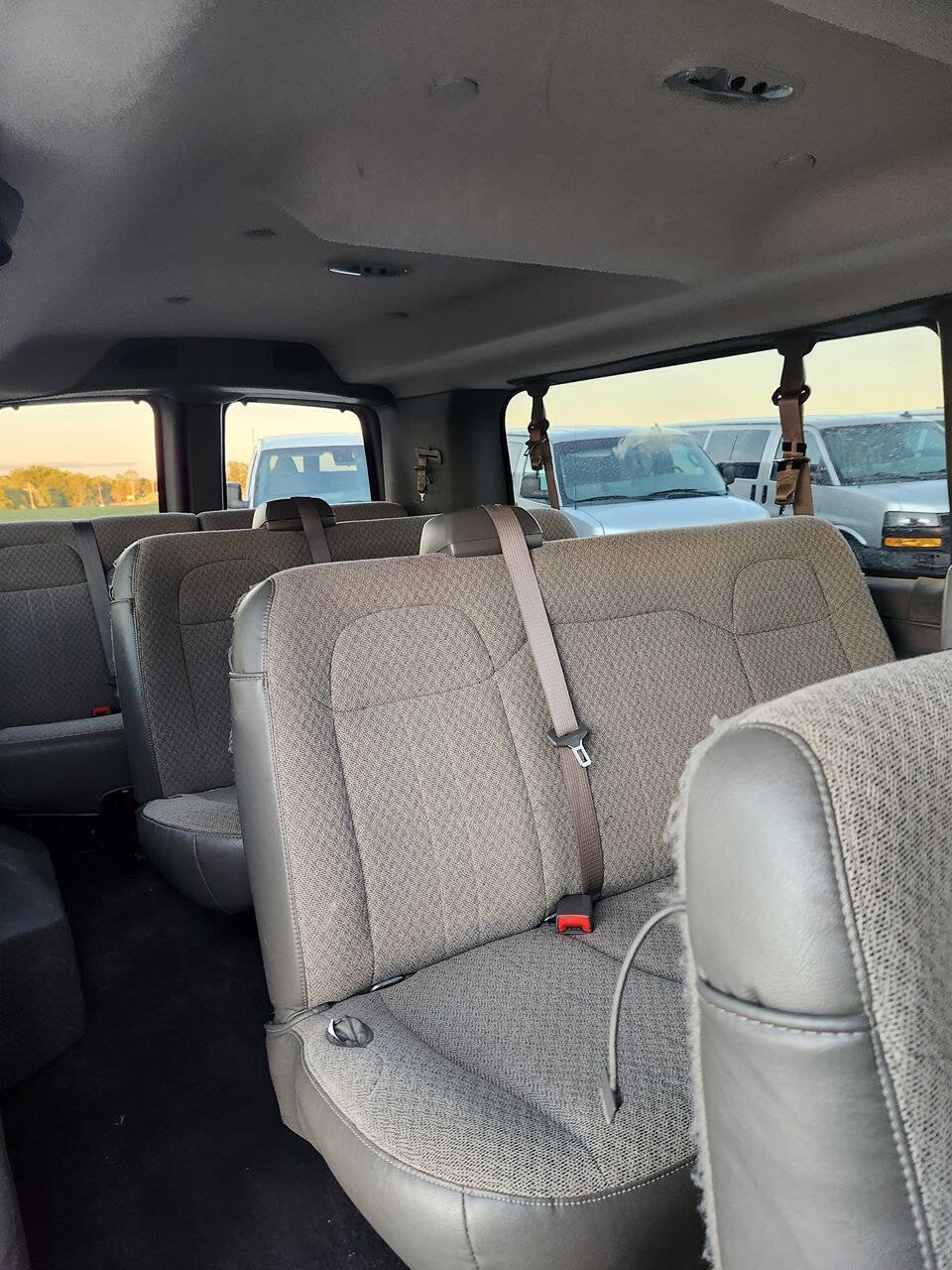 Used 2020 Chevrolet Express 3500 LS RWD image 13