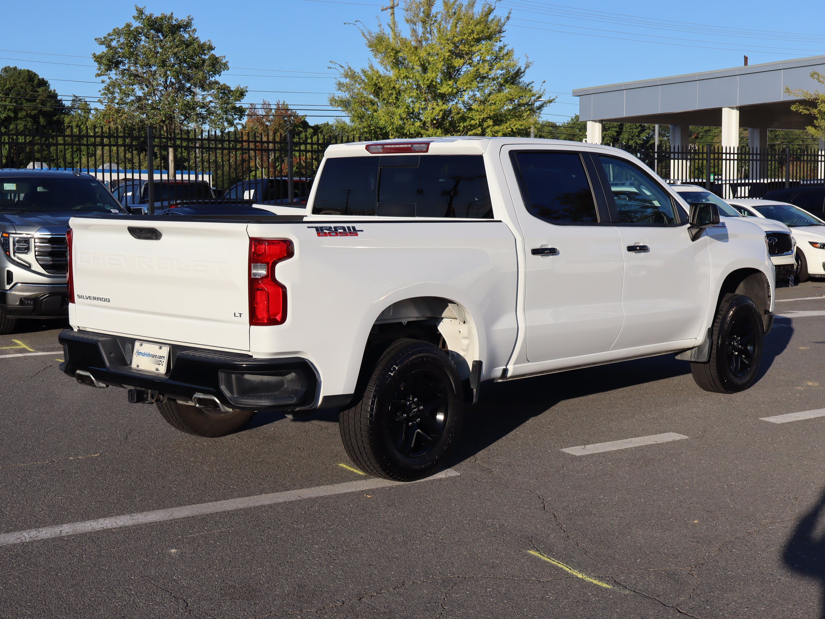 Used 2023 Chevrolet Silverado 1500 LT Trail Boss w/ Convenience Package II AWD/4WD image 10