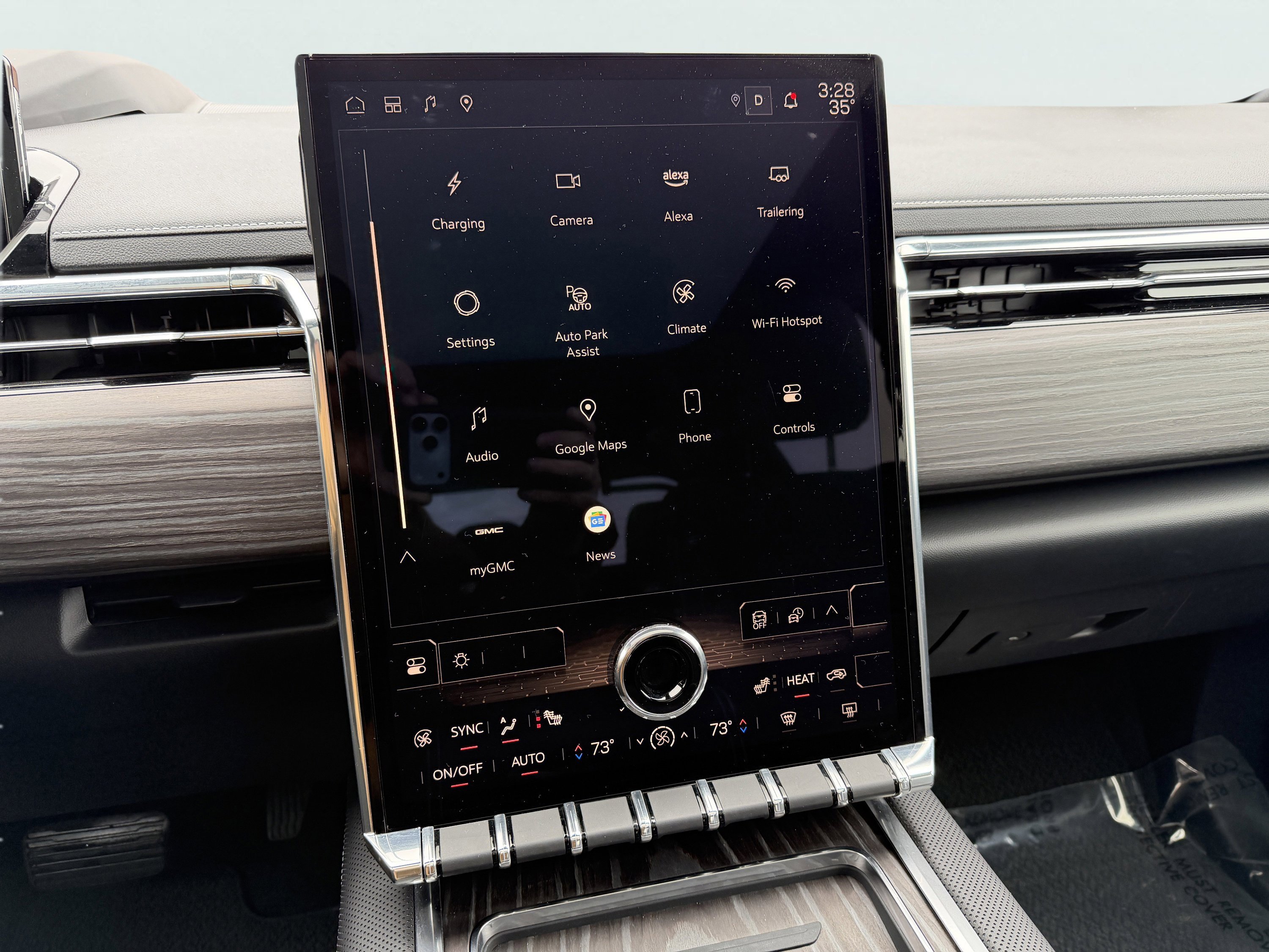 Used 2024 GMC Sierra EV Denali image 21