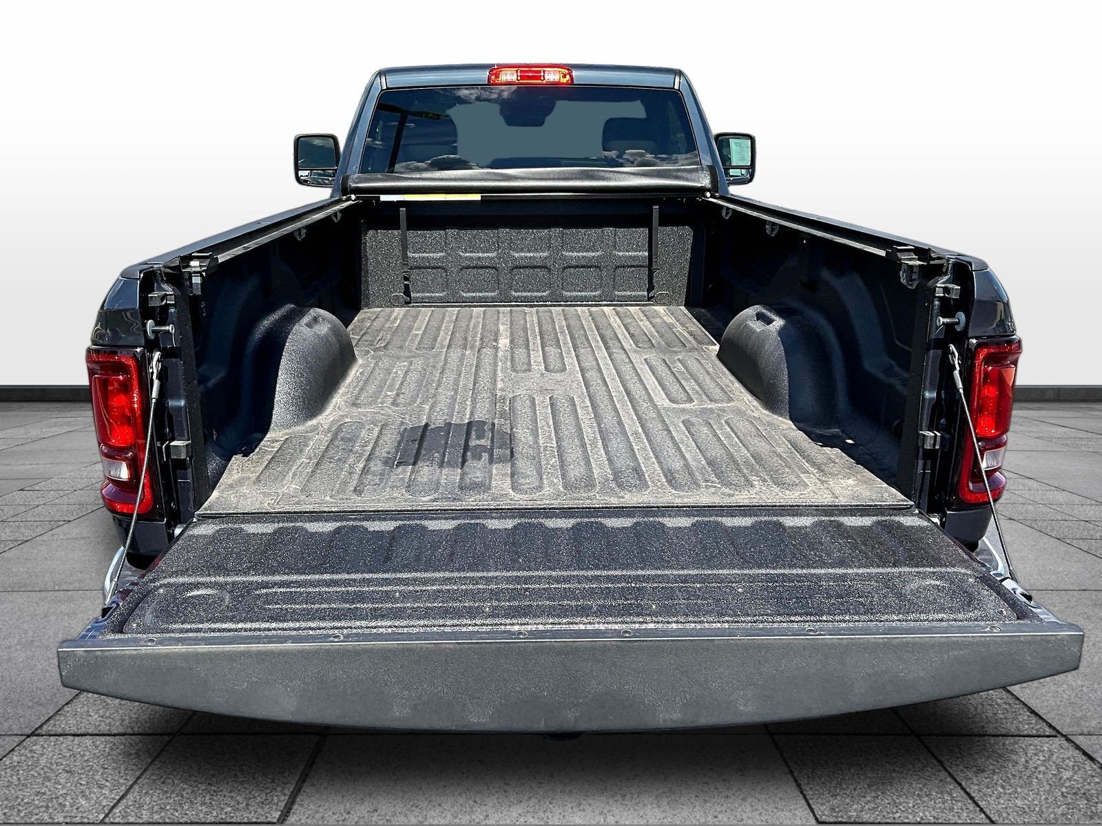 Used 2026 RAM 2500 Tradesman w/ Chrome Appearance Group AWD/4WD image 10
