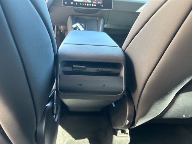 Used 2026 Tesla Model Y Long Range AWD/4WD image 19