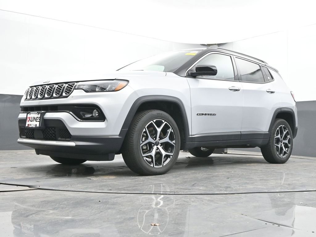 Used 2025 Jeep Compass Limited AWD/4WD image 49