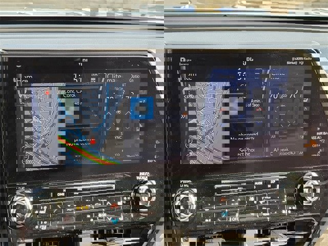 Used 2021 Toyota Highlander Limited image 17