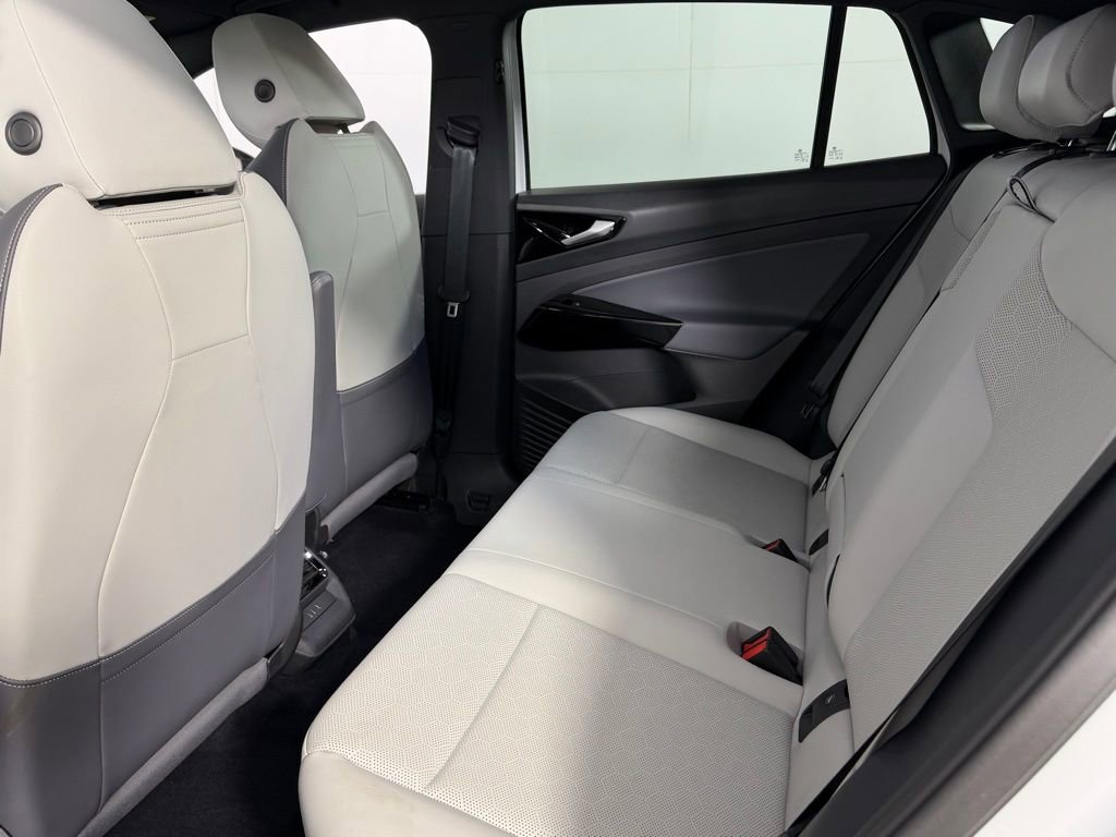 Used 2022 Volkswagen ID.4 Pro S image 27