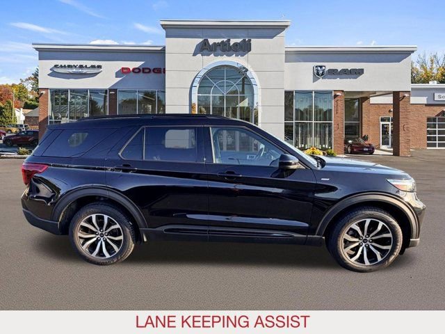 Used 2023 Ford Explorer ST-Line image 7
