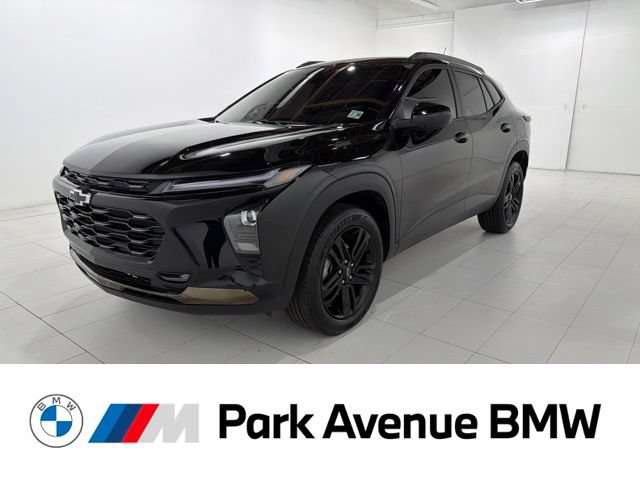 Used 2025 Chevrolet Trax ACTIV w/ Driver Confidence Package FWD image 1