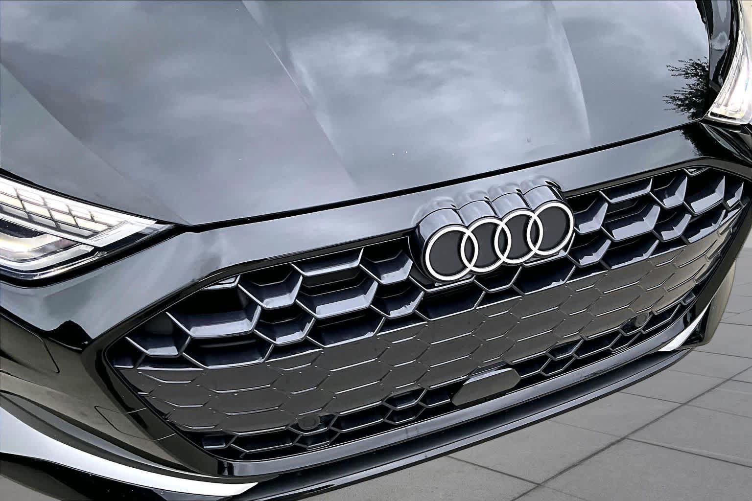 Used 2025 Audi A3 2.0T Premium w/ Convenience Package AWD/4WD image 32