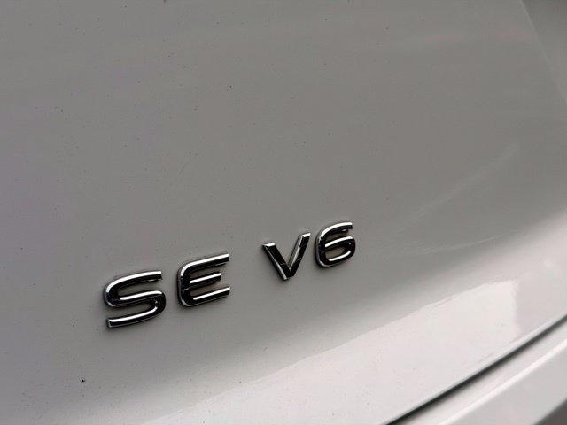 Used 2020 Volkswagen Atlas Cross Sport SE w/ Panoramic Sunroof Package FWD image 16