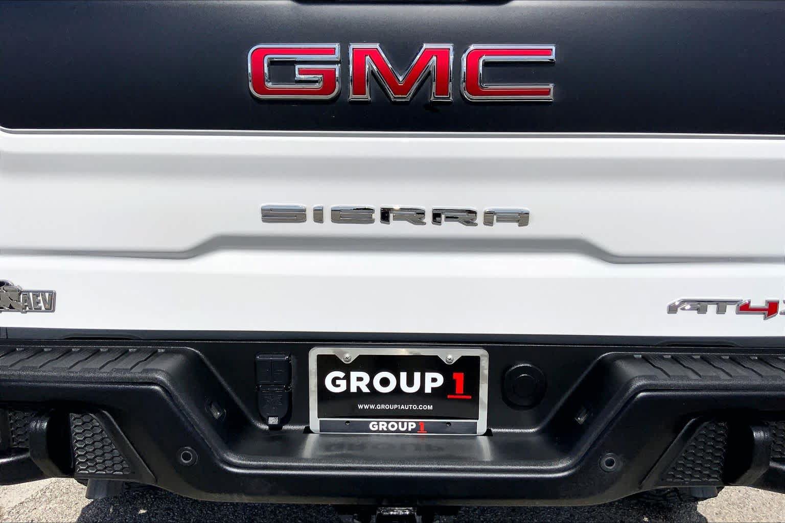 Used 2024 GMC Sierra 1500 AT4X w/ AT4X AEV Edition AWD/4WD image 18