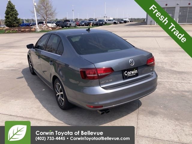 Used 2017 Volkswagen Jetta SE image 6