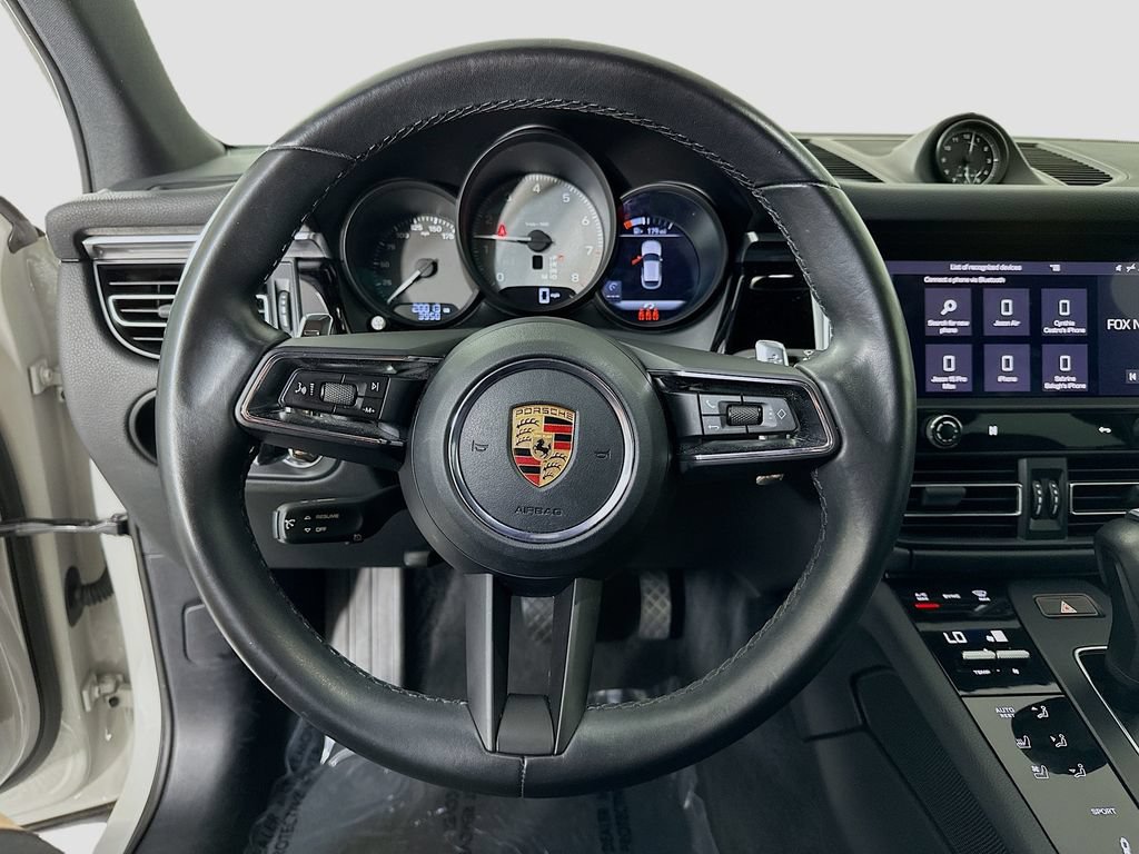 Certified 2022 Porsche Macan S AWD/4WD image 12
