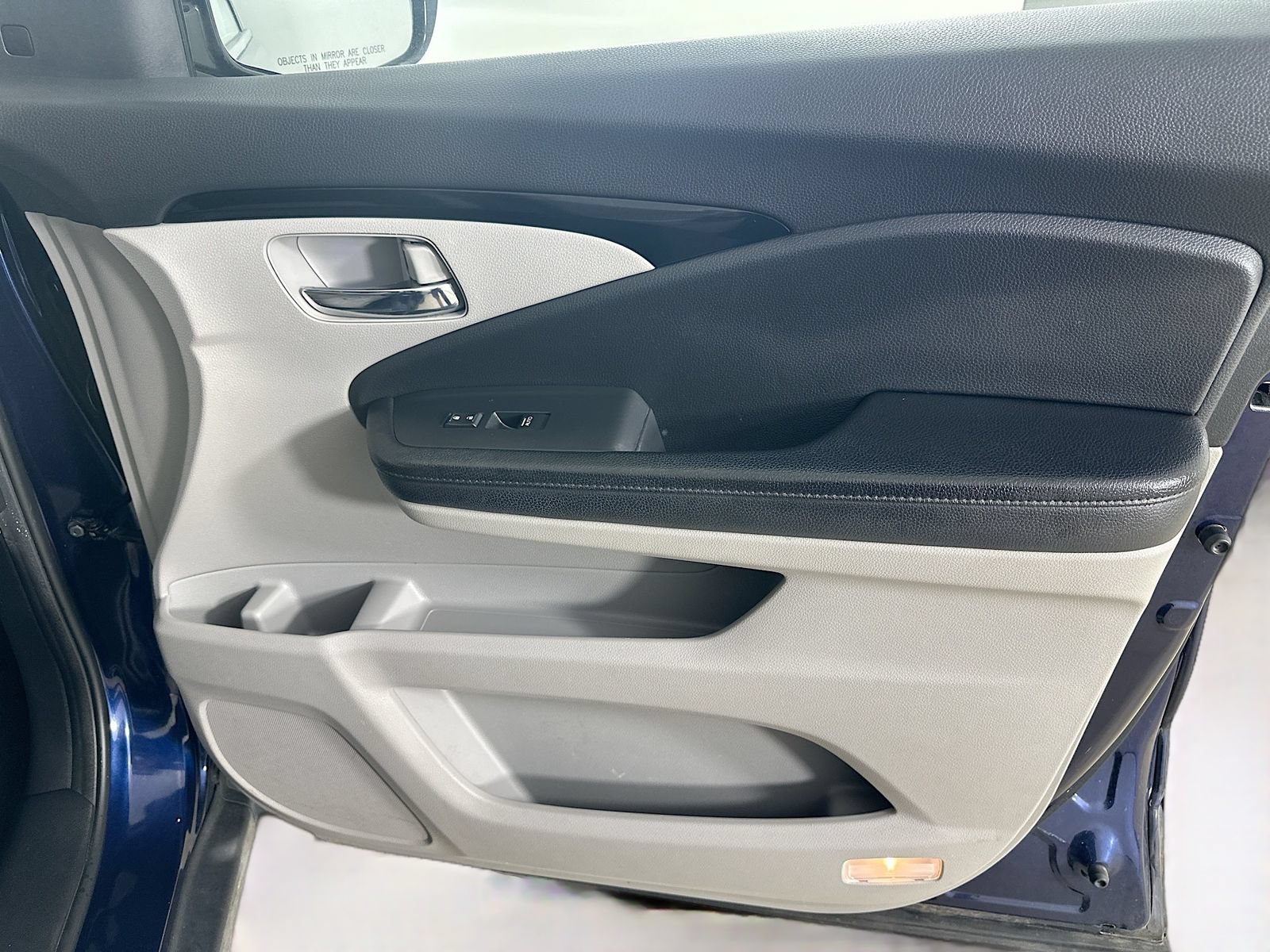 Used 2016 Honda Pilot Elite image 42