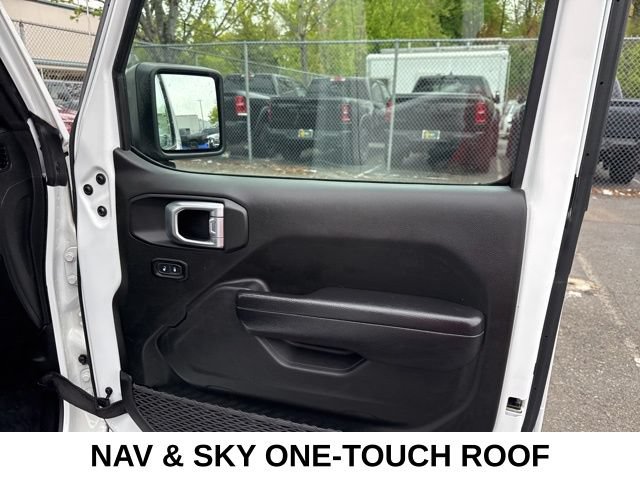 Used 2023 Jeep Wrangler Unlimited w/ Sun & Screen Package AWD/4WD image 41