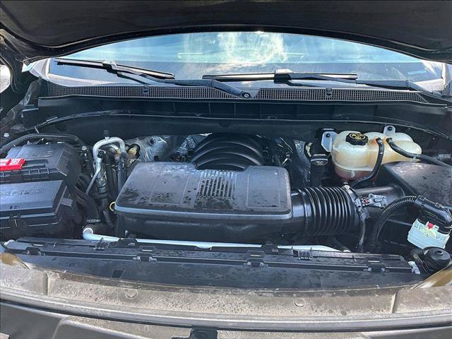 Used 2023 Chevrolet Suburban LT RWD image 11