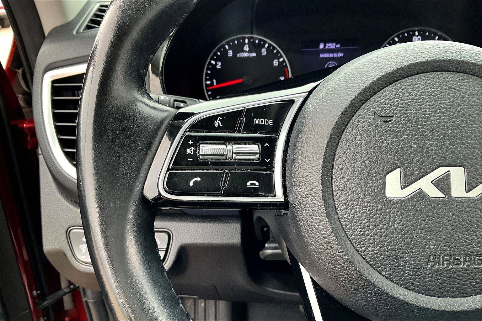 Used 2023 Kia Seltos Nightfall Edition image 18