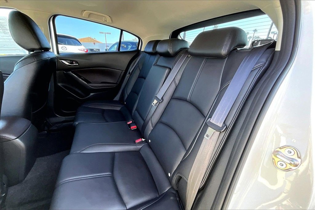 Used 2017 MAZDA MAZDA3 Touring image 15