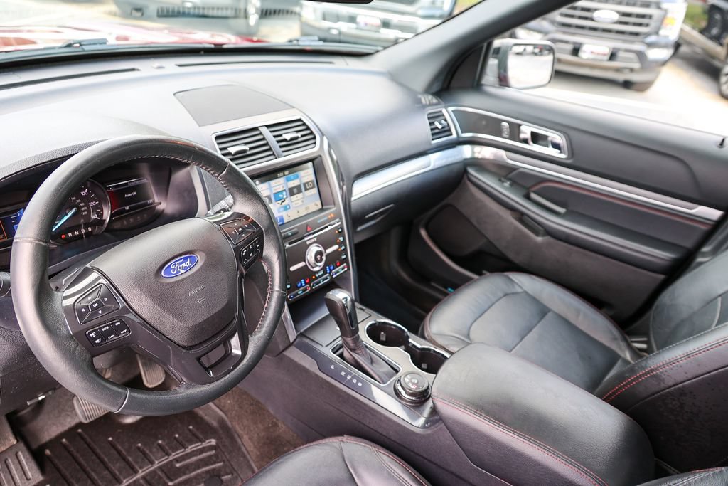 Used 2017 Ford Explorer Sport w/ Equipment Group 401A AWD/4WD image 26