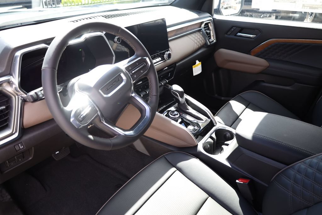 New 2026 GMC Canyon Denali AWD/4WD image 12
