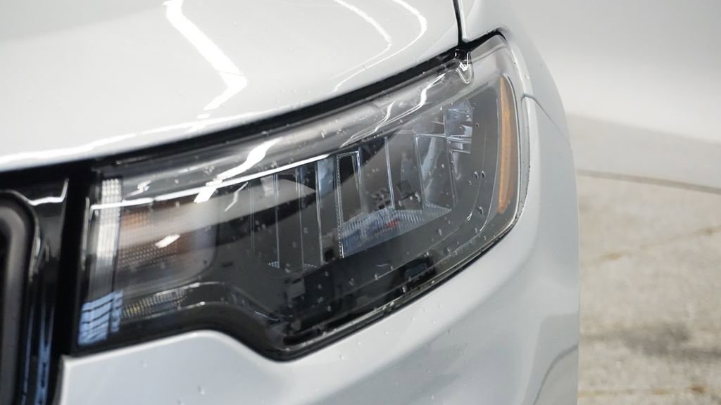 New 2026 Jeep Compass Latitude image 16