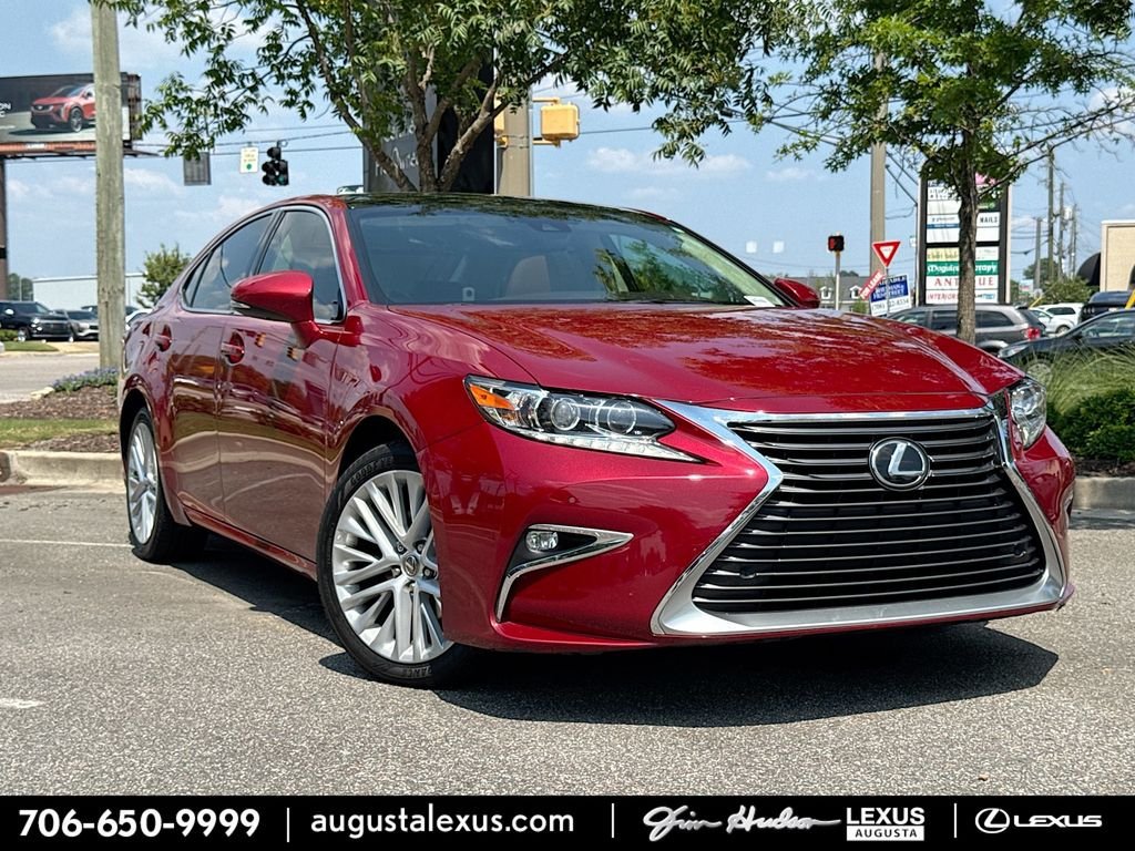 Used 2017 Lexus ES 350 w/ Ultra Luxury Package FWD image 1