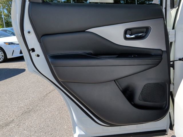 Used 2020 Nissan Murano SL w/ Moonroof Package FWD image 24