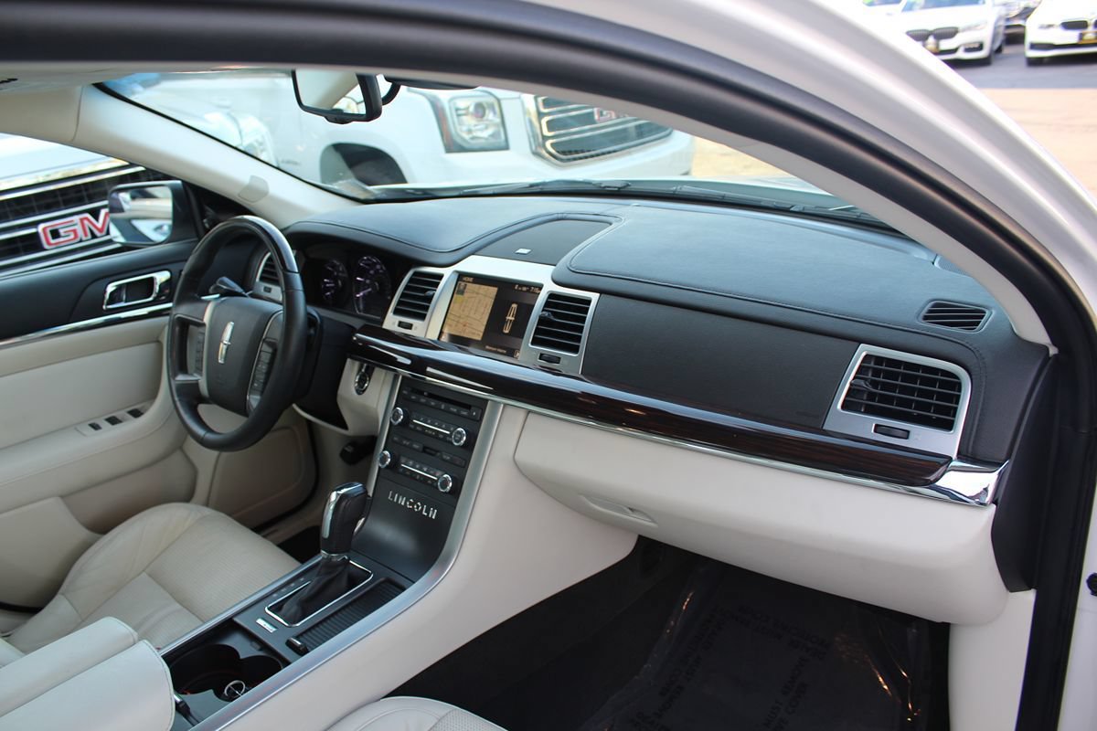 Used 2011 Lincoln MKS w/ 101A Rapid Spec Order Code FWD image 19
