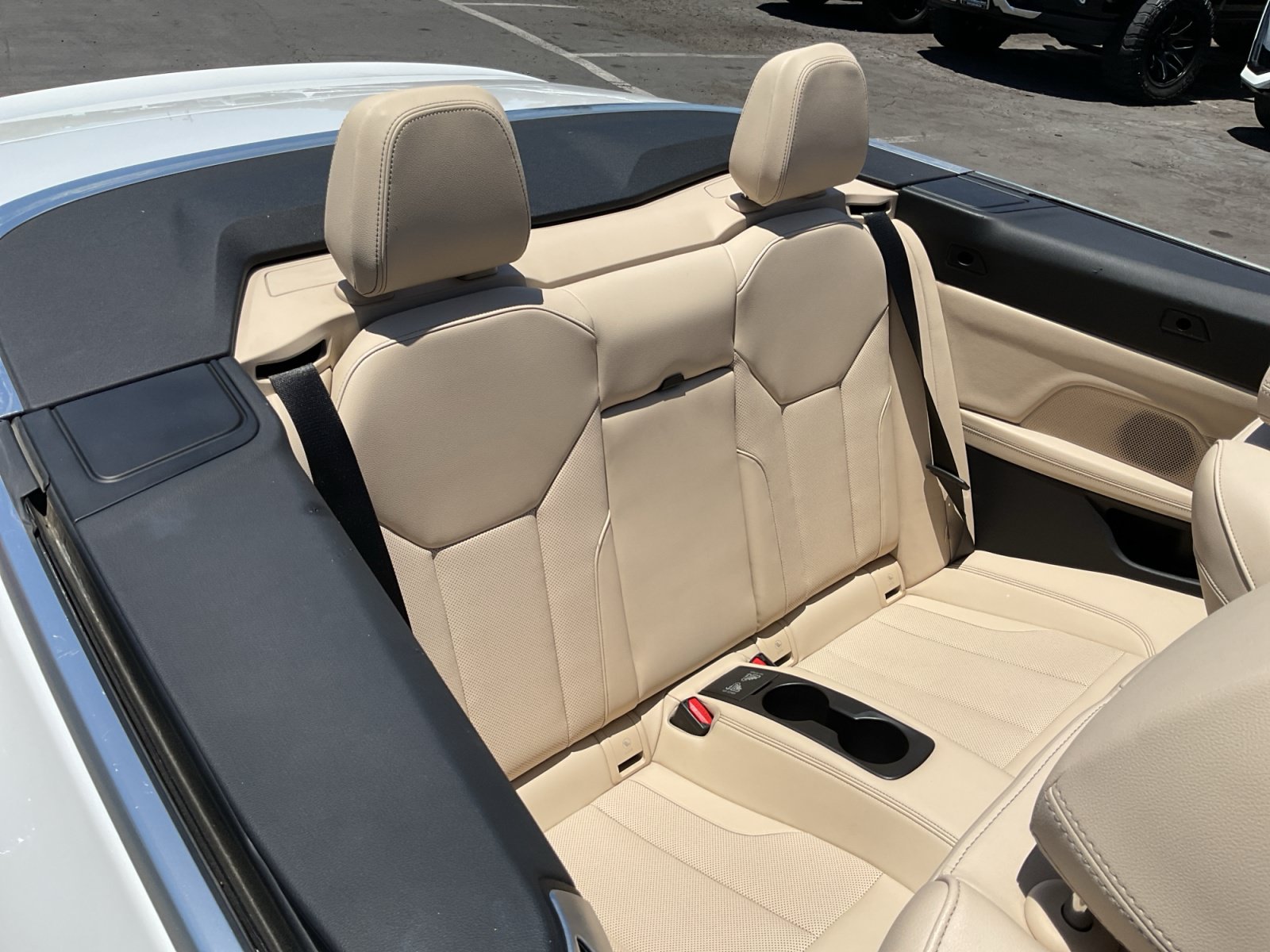 Used 2024 BMW 430i Convertible w/ Premium Package RWD image 20
