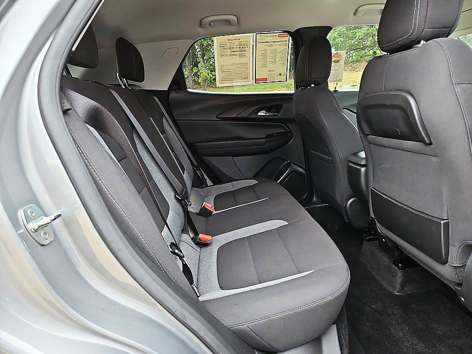Used 2023 Chevrolet TrailBlazer LT FWD image 12