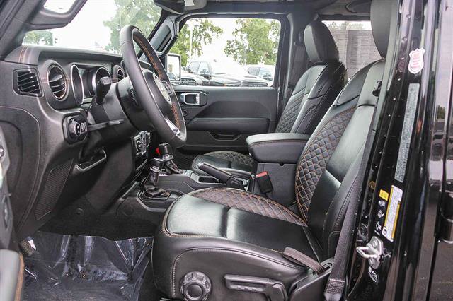 Used 2023 Jeep Gladiator Overland image 16