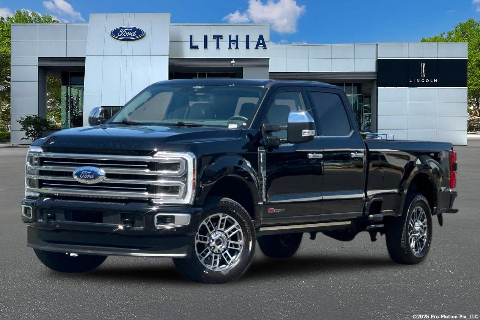 Certified 2025 Ford F250 Platinum w/ Platinum Plus Package AWD/4WD image 1