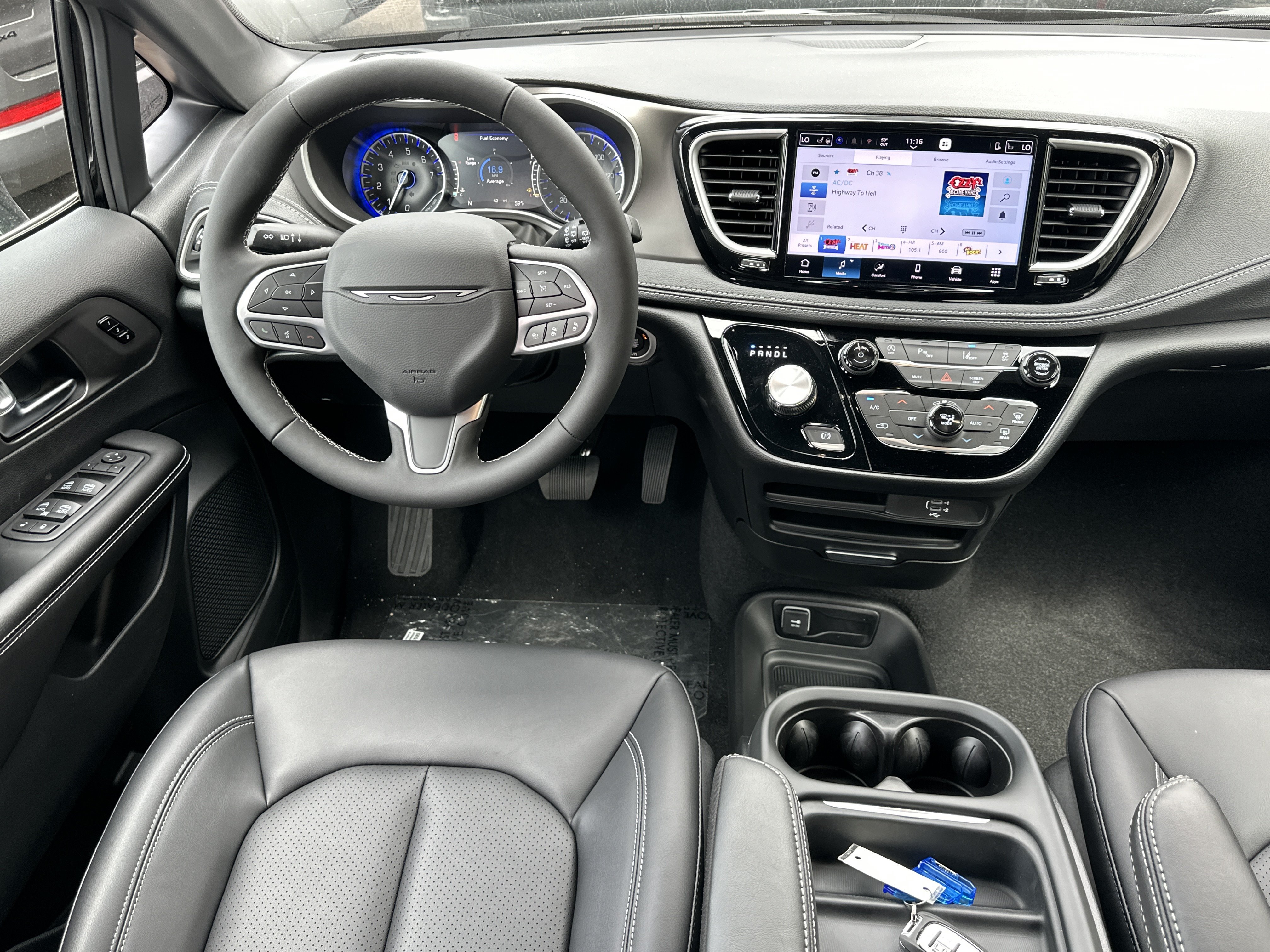 New 2027 Chrysler Pacifica Select AWD/4WD image 29